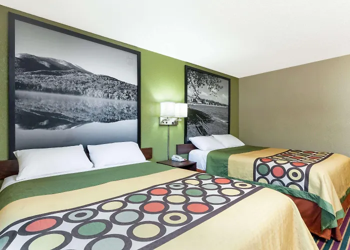 Super 8 By Wyndham Bath Hammondsport Area