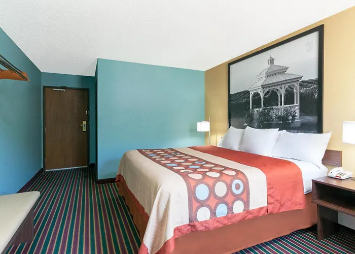 Super 8 By Wyndham Bath Hammondsport Area