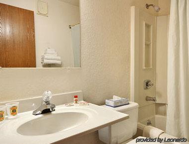 Super 8 By Wyndham Hammondsport Area