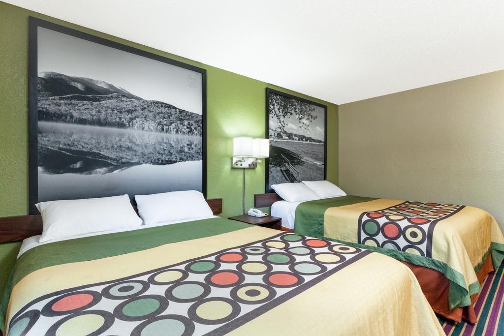 Super 8 By Wyndham Hammondsport Area Motel 2*