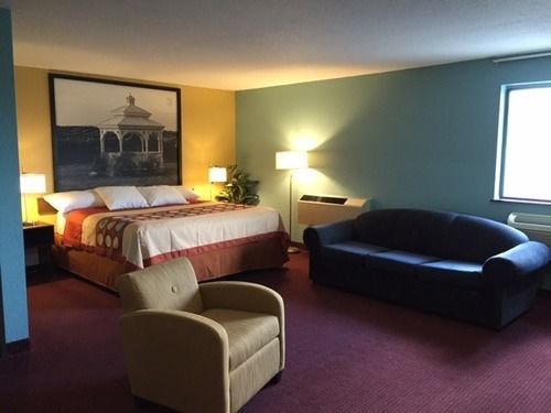 Super 8 By Wyndham Hammondsport Area Motel Bath