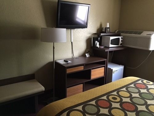 Super 8 By Wyndham Hammondsport Area Bath